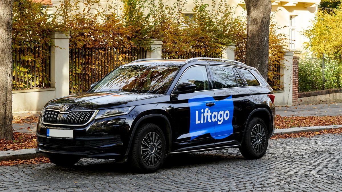 Berňák chce prověřovat taxikáře. My to vítáme, říká Liftago